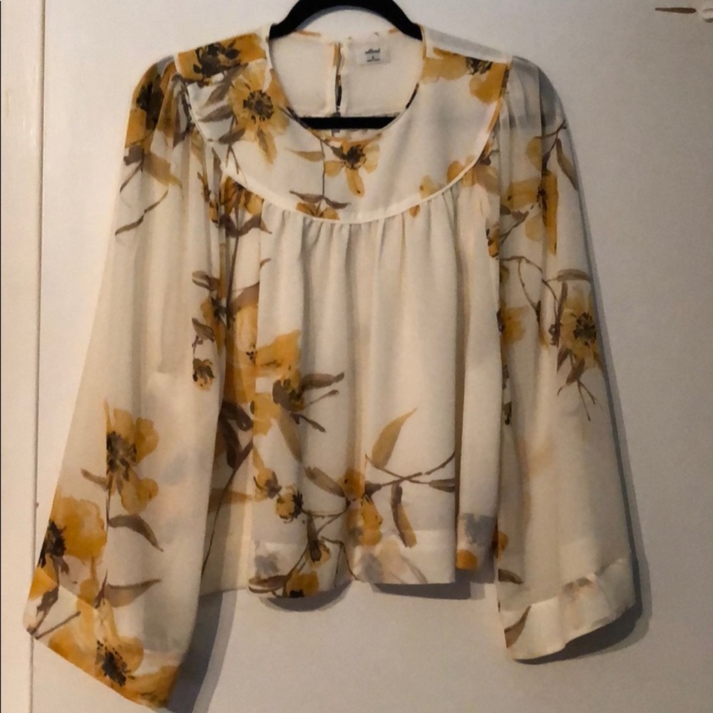 Wilfred Silk Sunflower Blouse W/Sheer Bell Sleeves